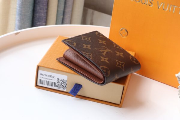 Louis Vuitton Monogram Marco Wallet - Brown - Image 5