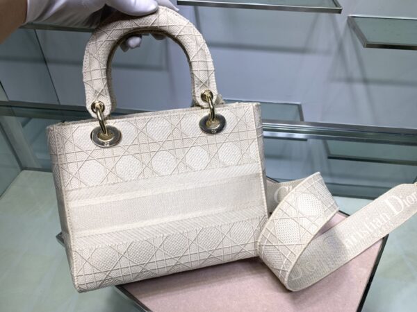 Dior Five-Grid Cannage Pattern D-Lite Handbag - White - Image 5