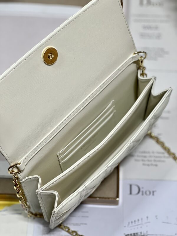 Dior Pearl Clutch - Patent Leather White - Image 5